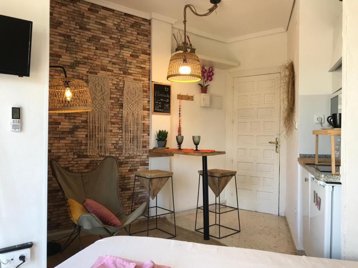 Estudio en Dénia con piscina y wifi privada, a 100 m del mar Exterior foto